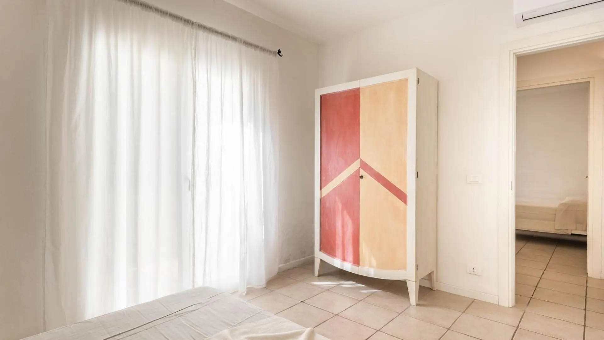 Апартаменты Elegant Residence Ea Bianca 2 Bedroom Sleeps 6 Extra Bed Available Cala Bitta