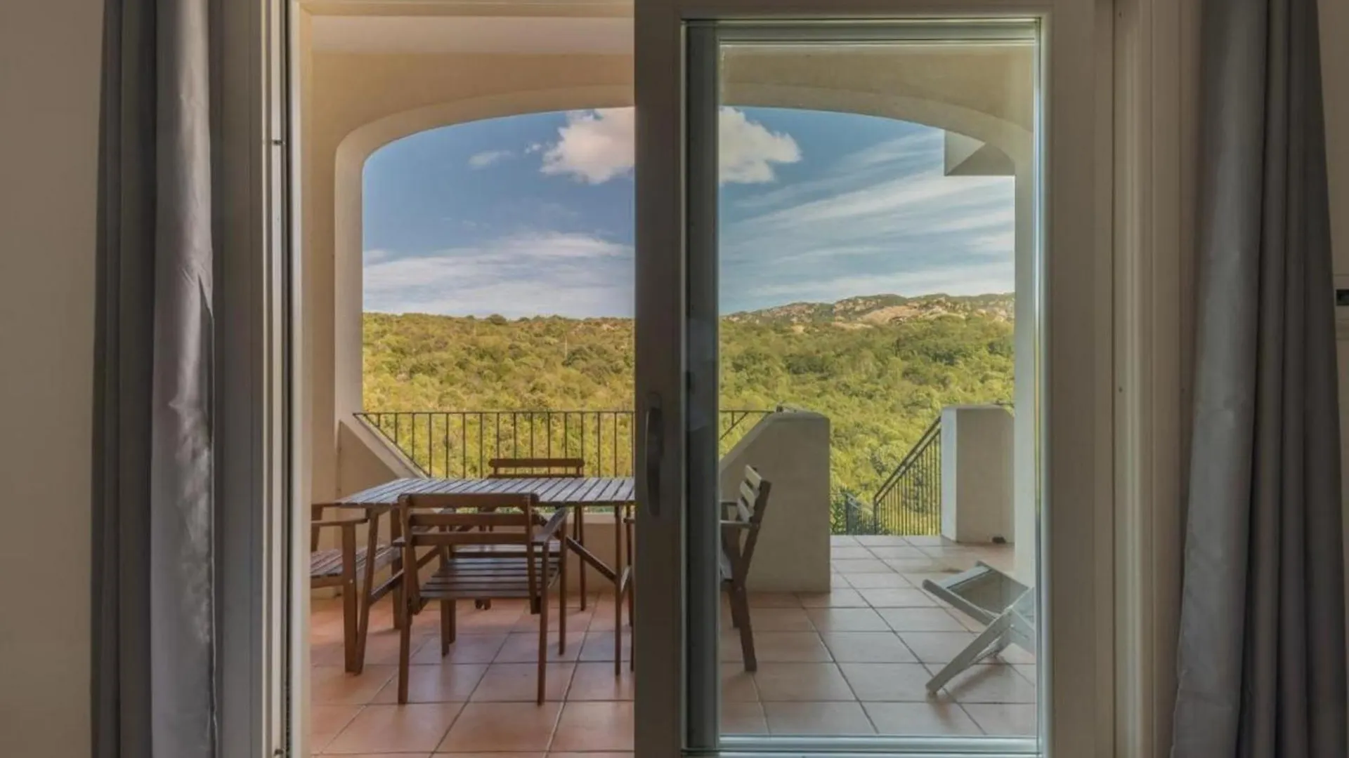 Апартаменты Elegant Residence Ea Bianca 2 Bedroom Sleeps 6 Extra Bed Available Cala Bitta