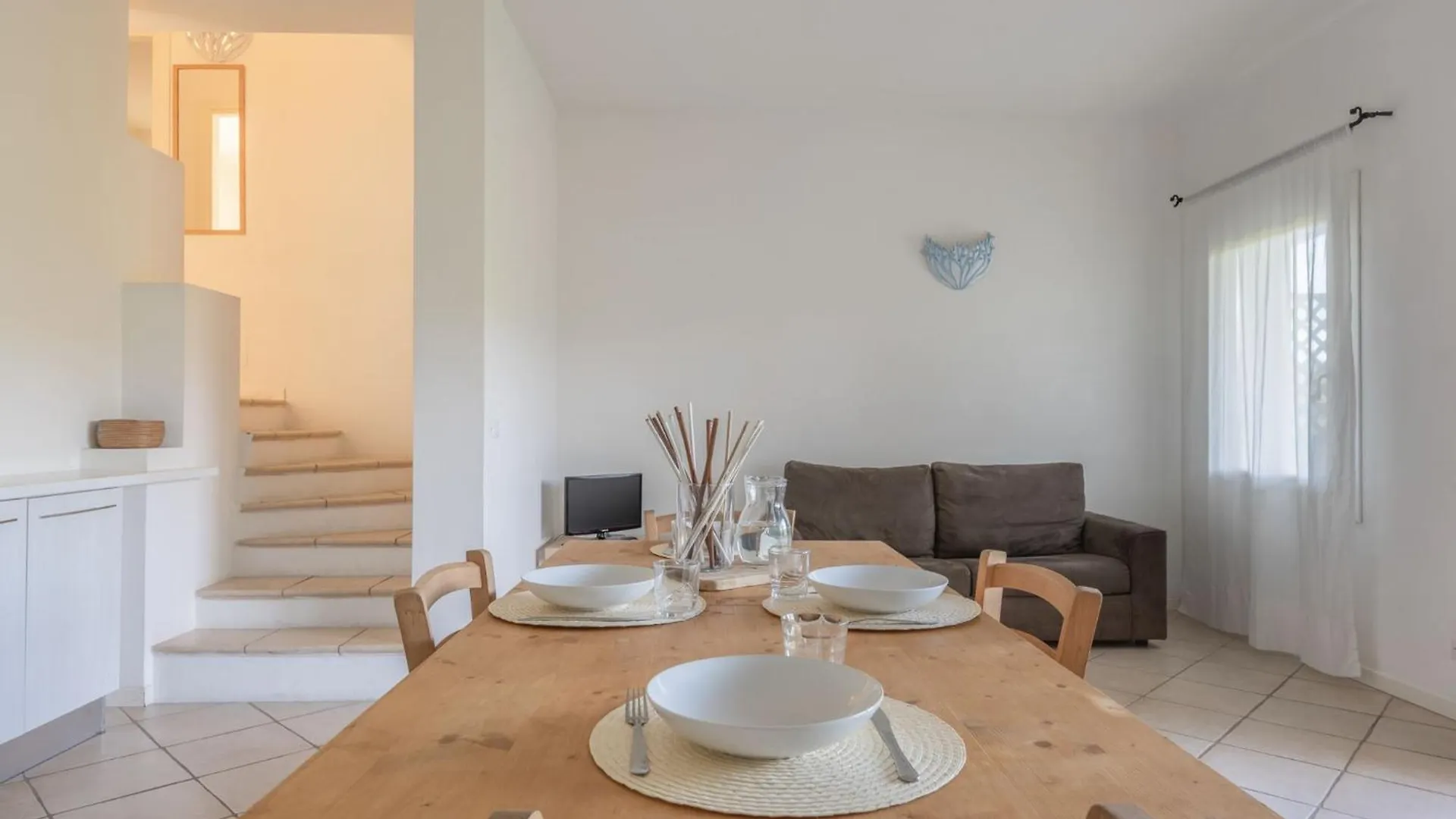 Elegant Residence Ea Bianca 2 Bedroom Sleeps 6 Plus Extra Bed Available Cala Bitta Daire