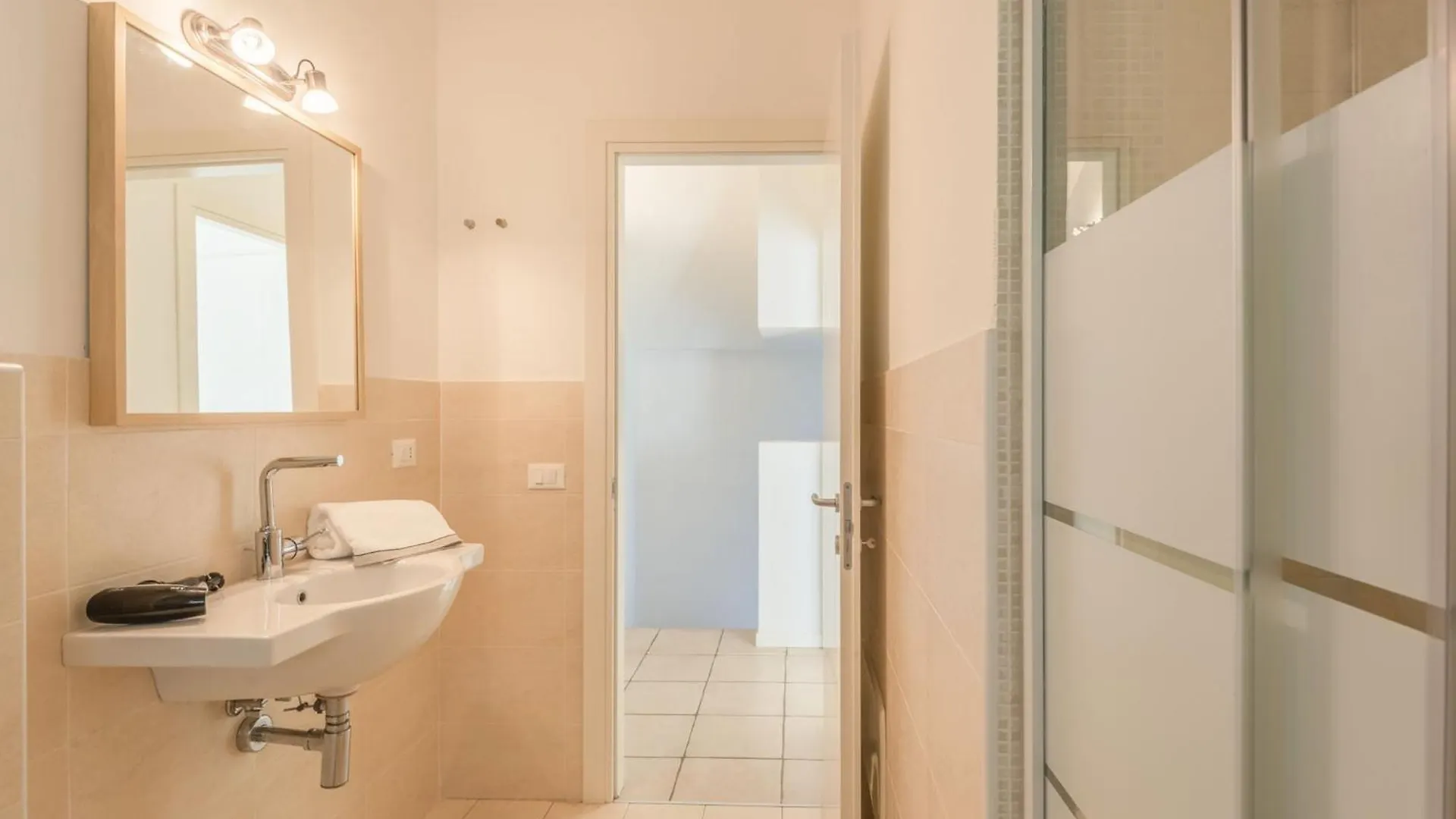 Elegant Residence Ea Bianca 2 Bedroom Sleeps 6 Extra Bed Available Cala Bitta
