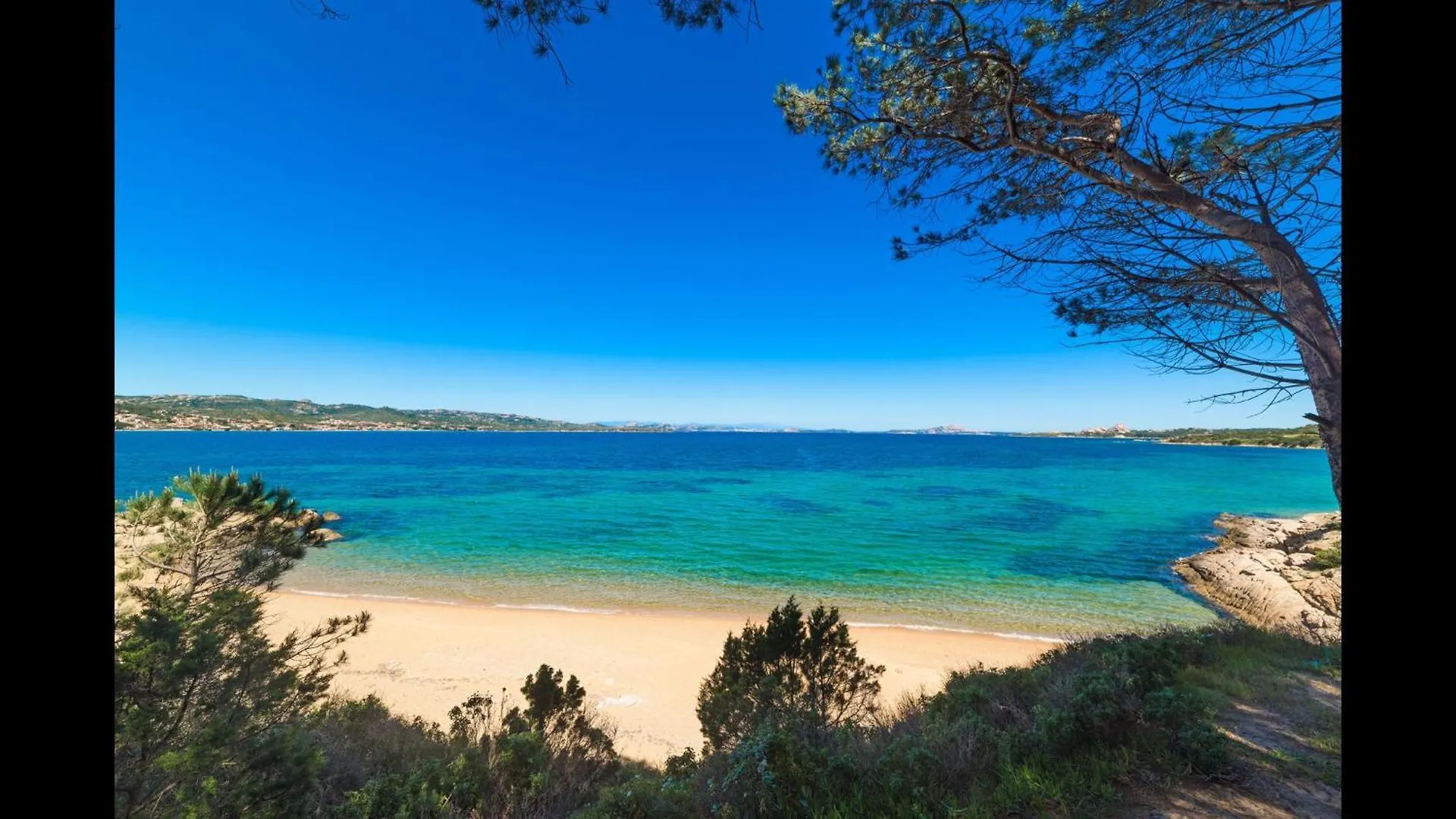 Elegant Residence Ea Bianca 2 Bedroom Sleeps 6 Extra Bed Available Cala Bitta Италия
