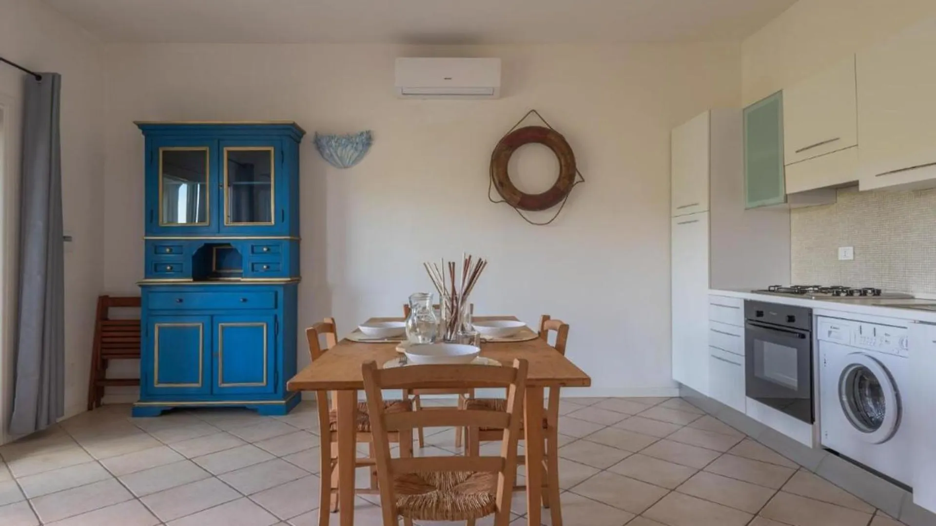 Elegant Residence Ea Bianca 2 Bedroom Sleeps 6 Plus Extra Bed Available Cala Bitta Daire